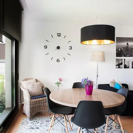 New With Big Terrace 10 Min Walk To Supermarkets Apartment *